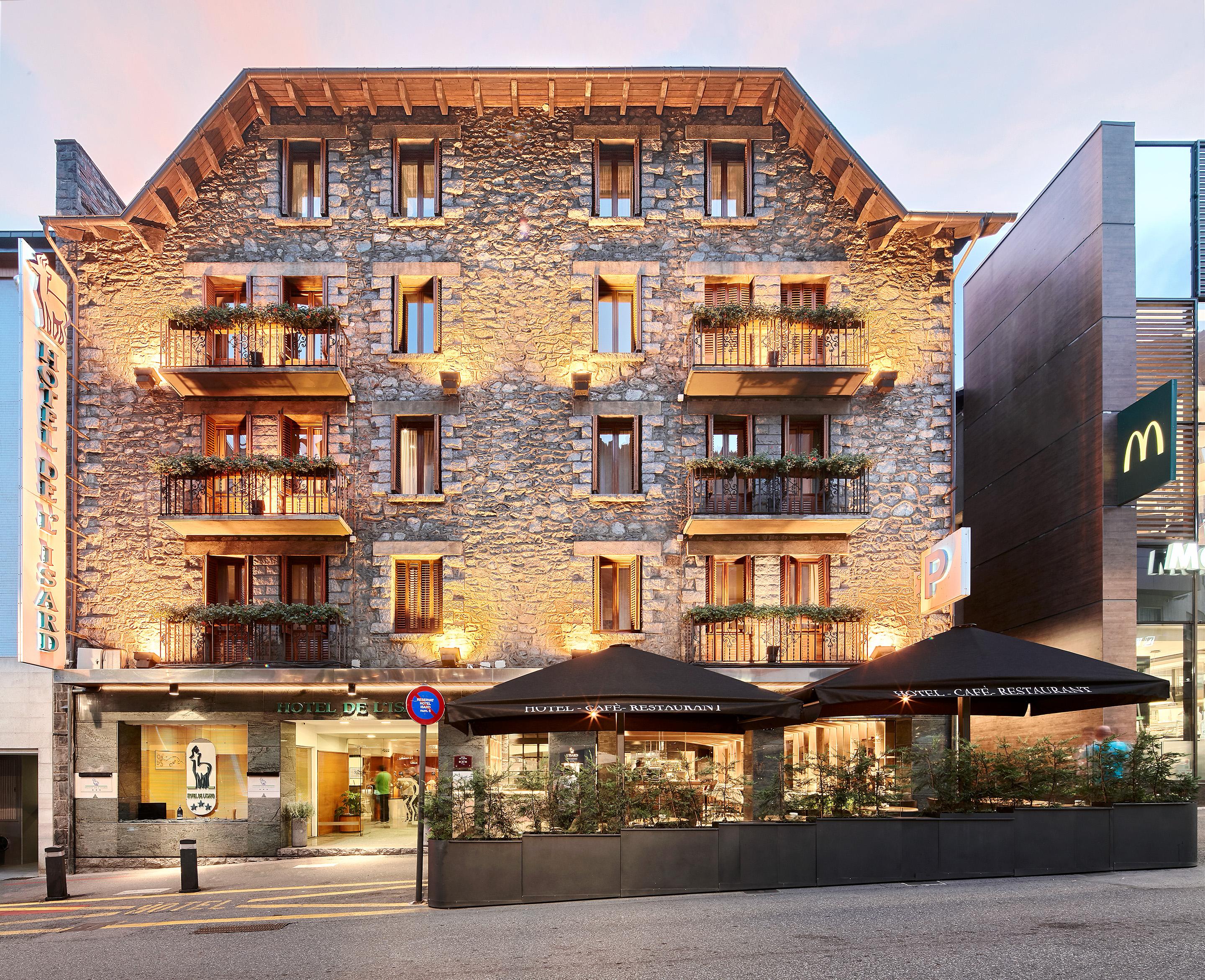 Hotel De L'Isard Andorra la Vella Bagian luar foto